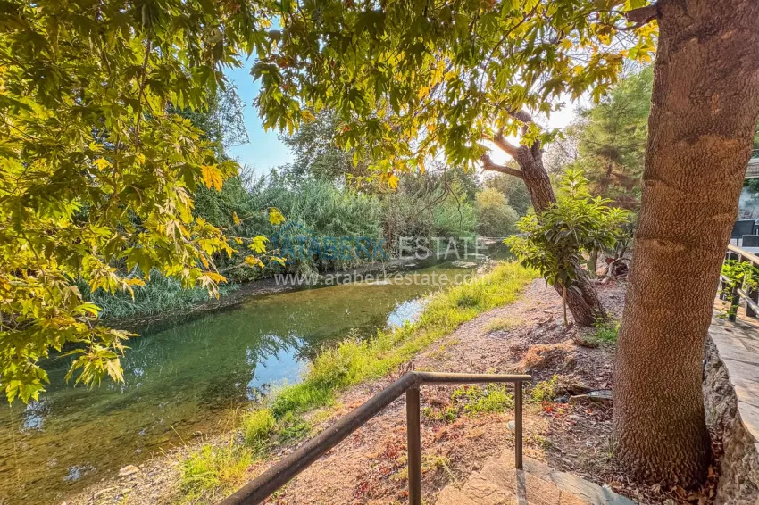 Пентхаус 3+1 в Кестеле с мебелью и видом на горы - двухуровневая планировка и отдельная кухня 18