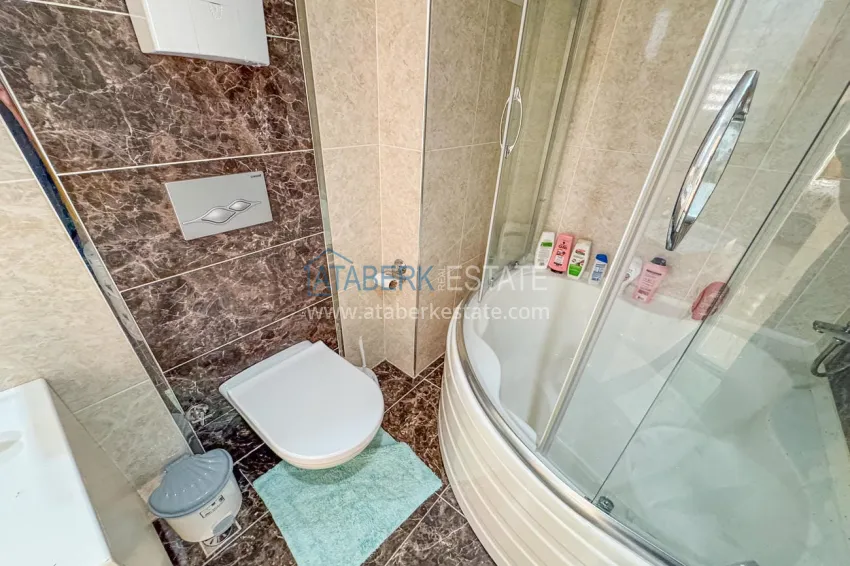 Приобрести Пентхаус 3+1 в Кестеле с мебелью и видом на горы - двухуровневая планировка и отдельная кухня 18