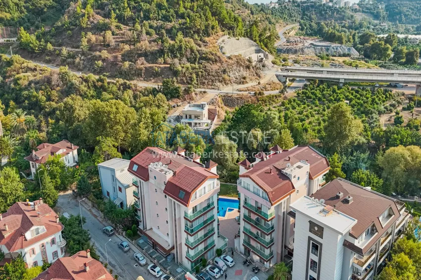 Пентхаус 3+1 в Кестеле с мебелью и видом на горы - двухуровневая планировка и отдельная кухня 2