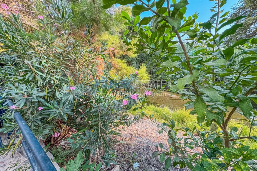 Пентхаус 3+1 в Кестеле с мебелью и видом на горы - двухуровневая планировка и отдельная кухня 22