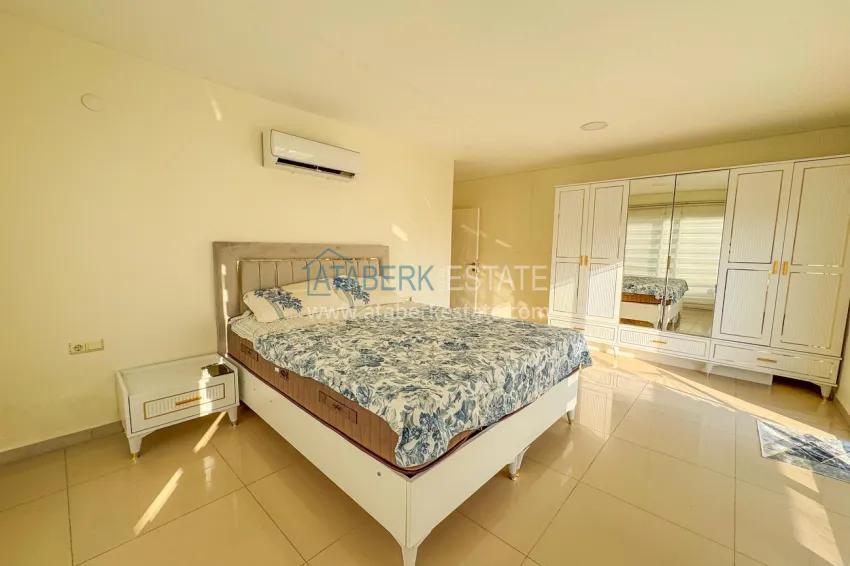 Приобрести Пентхаус 3+1 в Кестеле с мебелью и видом на горы - двухуровневая планировка и отдельная кухня 20