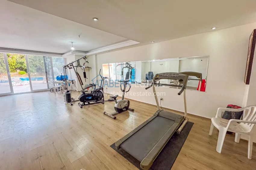 Пентхаус 3+1 в Кестеле с мебелью и видом на горы - двухуровневая планировка и отдельная кухня 23