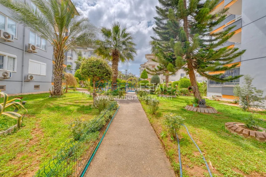 Дуплекс 4+1 в Алании, район Оба - меблированный пентхаус под ВНЖ 8 