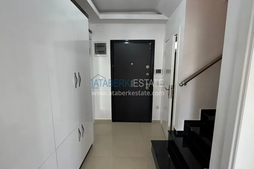 Приобрести Видовой пентхаус с мебелью в комплексе на центральной улице района Махмутлар 1 