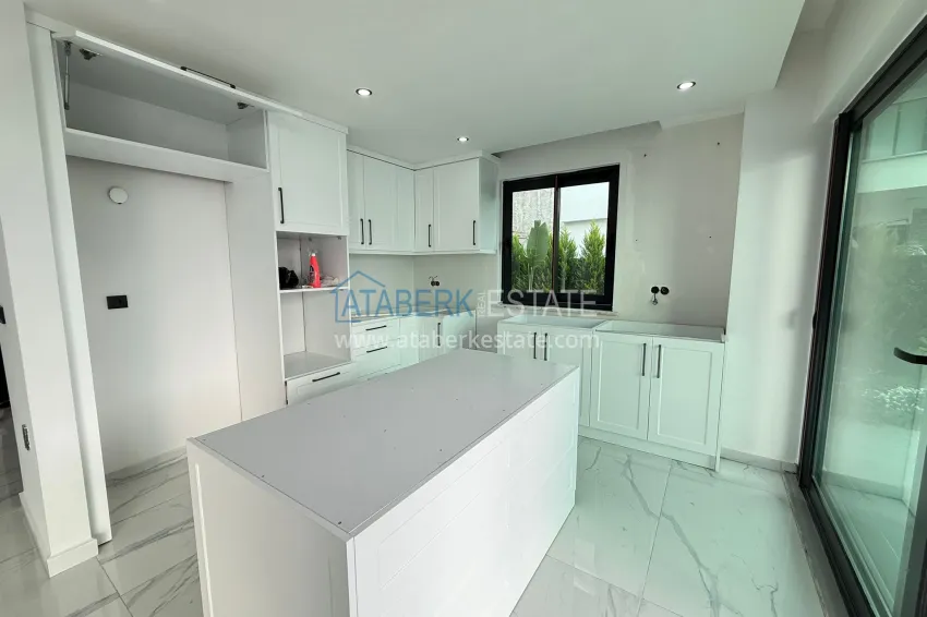 Приобрести Триплекс-вилла 4+1 в Каргыджаке - приватный коттеджный комплекс 4