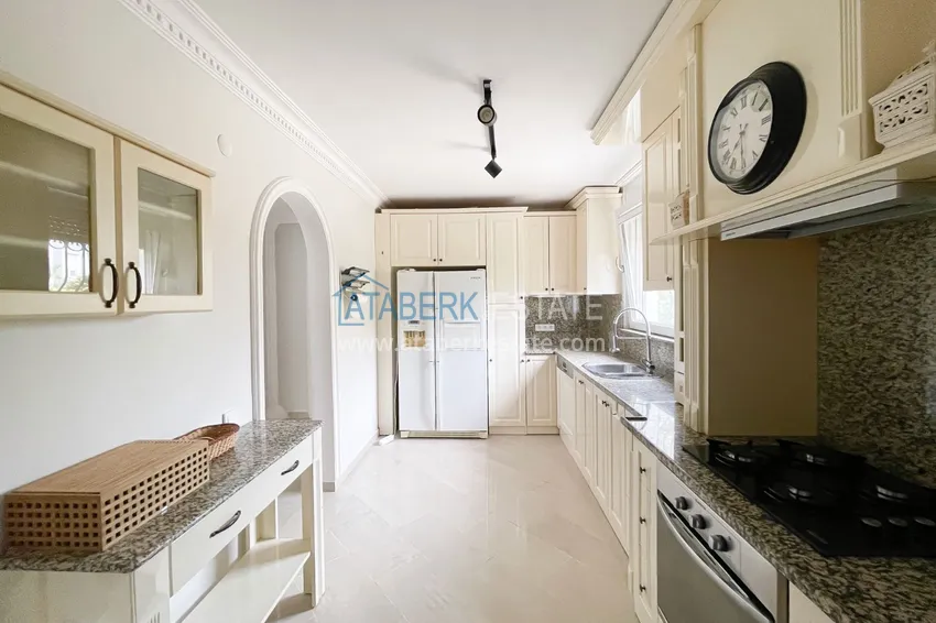 Приобрести Частная вилла 5+3 в районе Оба – трехэтажная с мебелью, подходит для ВНЖ 14 