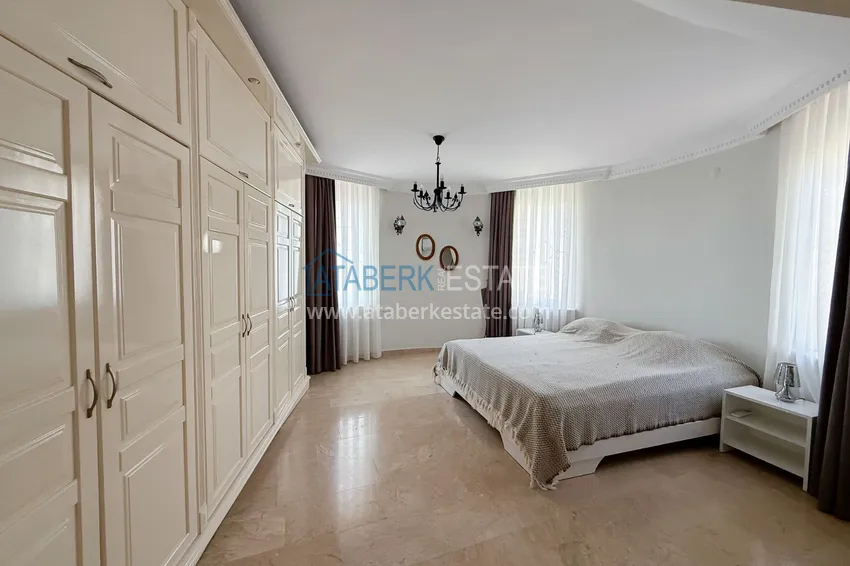 Приобрести Частная вилла 5+3 в районе Оба – трехэтажная с мебелью, подходит для ВНЖ 17 