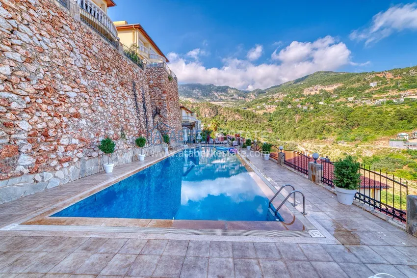 Квартира 3+1 в районе Тепе – с мебелью, видом на море в апарт-вилле 2