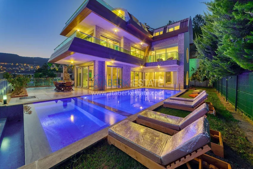 Триплекс-вилла 5+1 под гражданство и ВНЖ в Алании, Бекташ – с мебелью и панорамным видом  1 