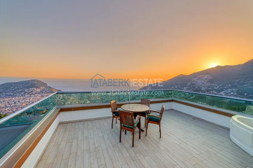 Приобрести Триплекс-вилла 5+1 под гражданство и ВНЖ в Алании, Бекташ – с мебелью и панорамным видом  50 