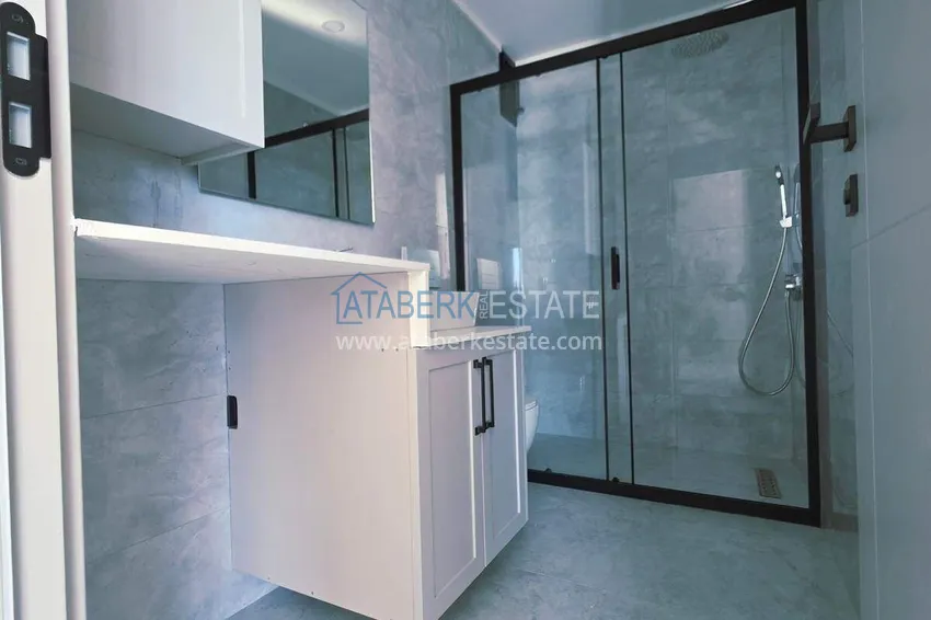 Приобрести Квартира 1+1 с видом на море и крепость на первой береговой линии в Кестеле 3 