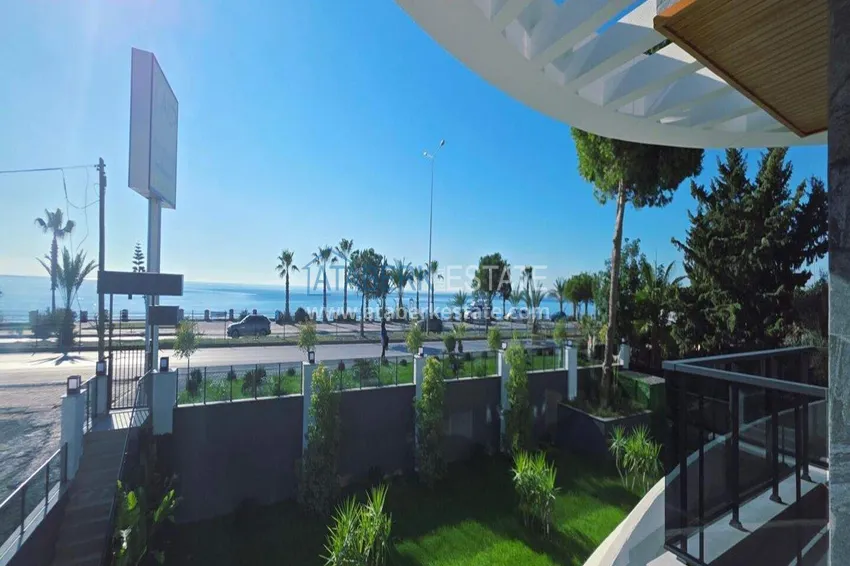 Приобрести Квартира 1+1 с видом на море и крепость на первой береговой линии в Кестеле 9 