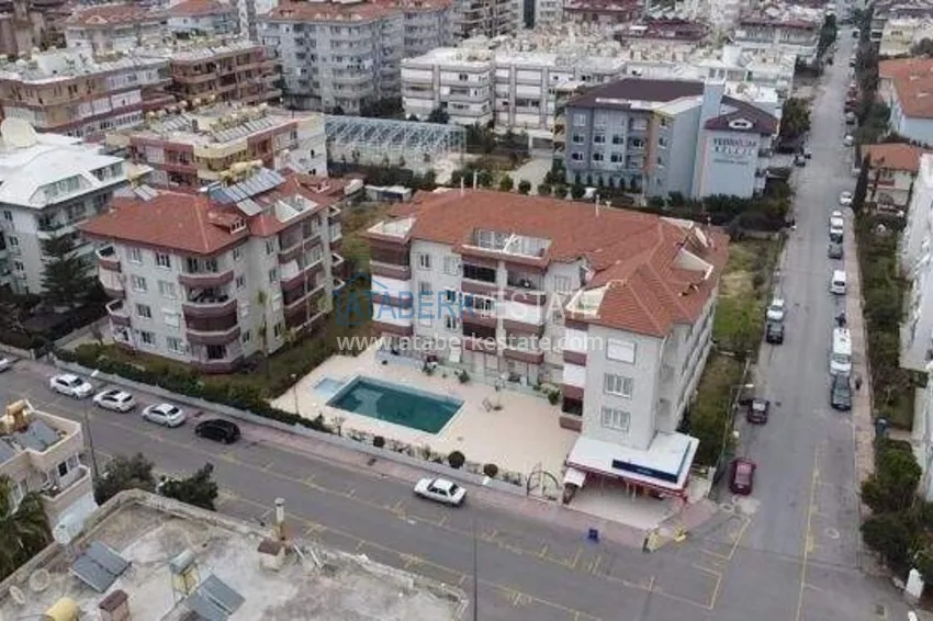 Недорогая квартира 1+1 в центре района Оба - с мебелью, балкон остеклен, 350 м до моря 2
