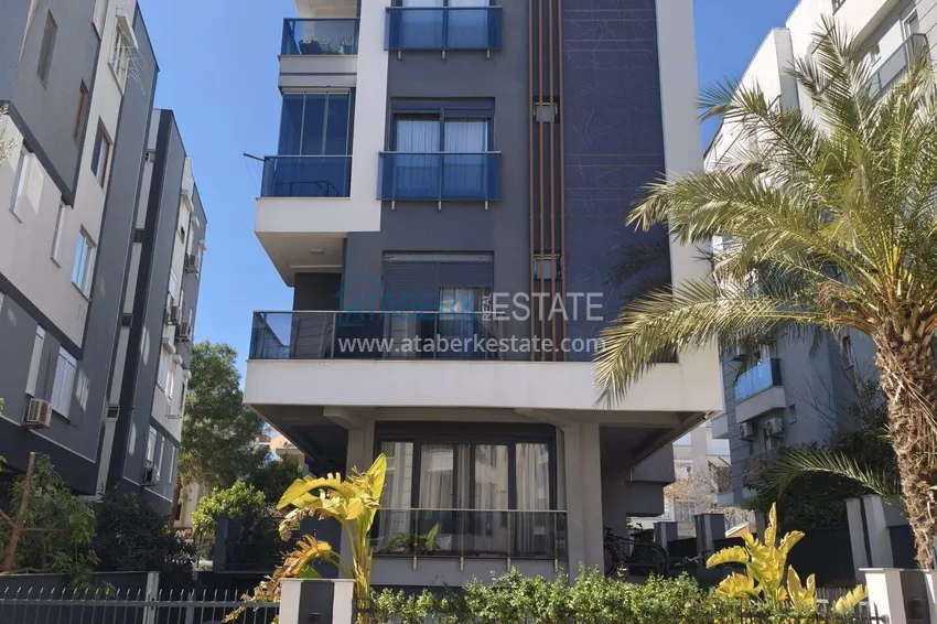 Квартира 2+1 в центре Анталии, район Муратпаша - 80 м² рядом с улицей Ышиклар 1 