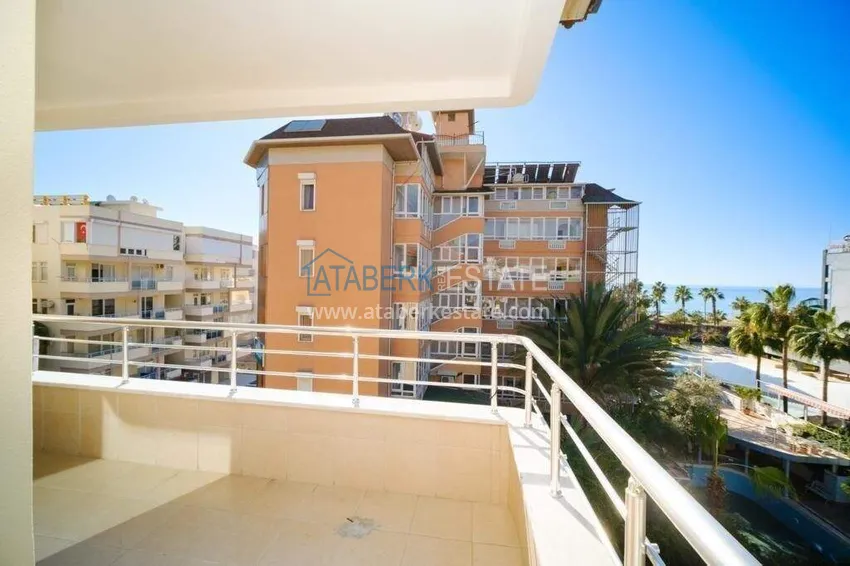 Приобрести Квартира 1+1 с видом на море в районе Оба - 2 балкона, 100 м до пляжа, подходит под ВНЖ 20 