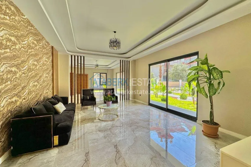 Трехкомнатная квартира в центре Алании - новая недвижимость в резиденции комфорт-класса 18 