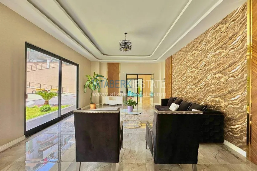 Трехкомнатная квартира в центре Алании - новая недвижимость в резиденции комфорт-класса 19 