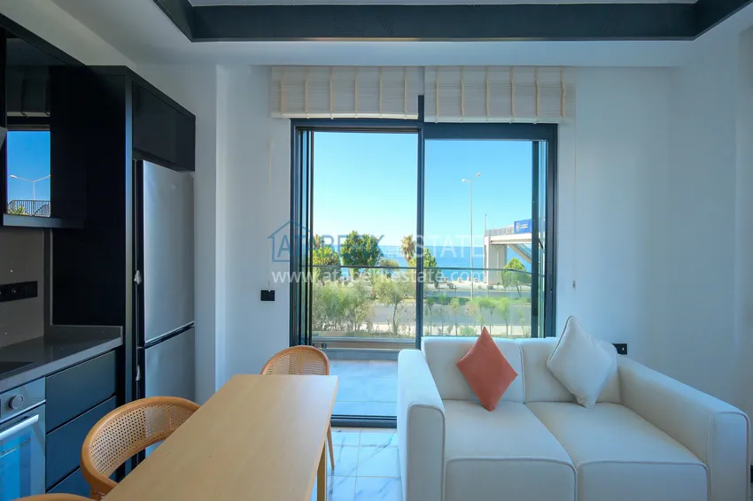 Приобрести Видовая квартира 1+1 с видом на море в Кестеле - первая линия, подходит для гражданства 4 