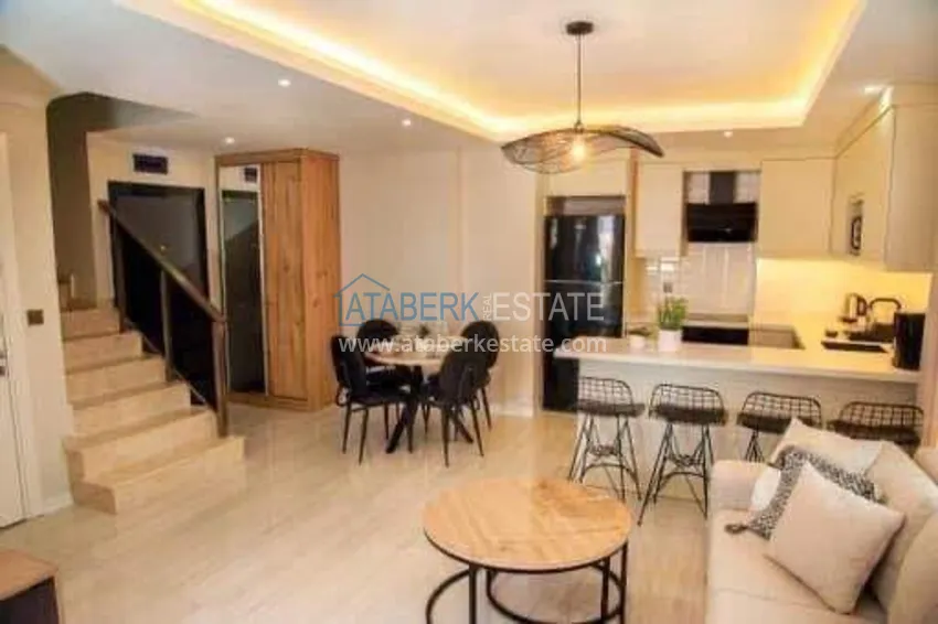 Приобрести Пентхаус-дуплекс 3+1 в центре Алании, район пляжа Клеопатра – с мебелью, подходит под ВНЖ 2 