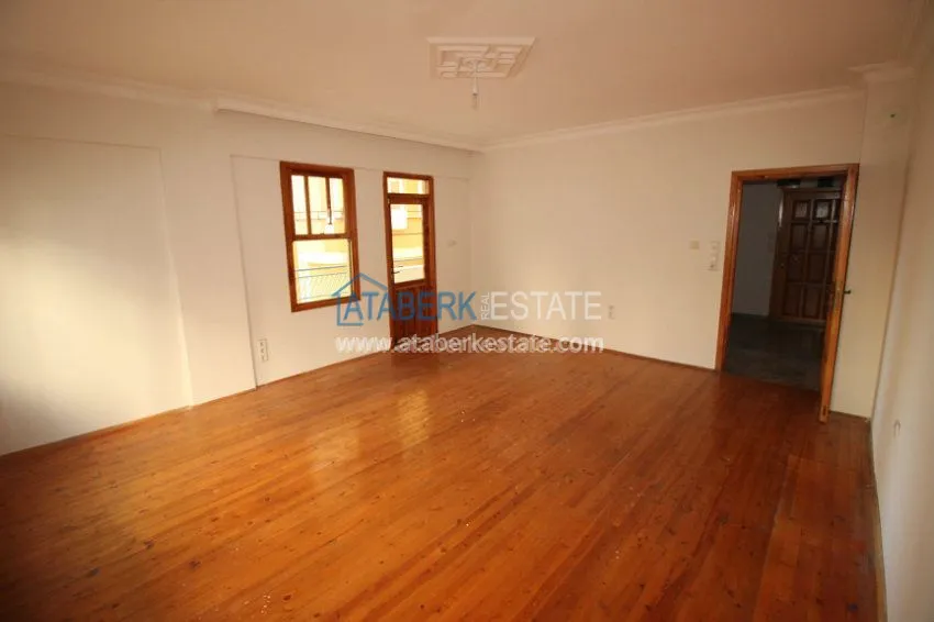 Приобрести В центре города Алания трехкомнатная квартира! 15 