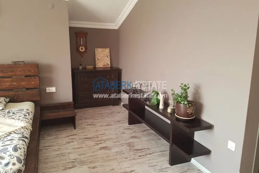 Приобрести Вилла со своим участком земли, с мебелью и техникой, ждет своего хозяина! 4 