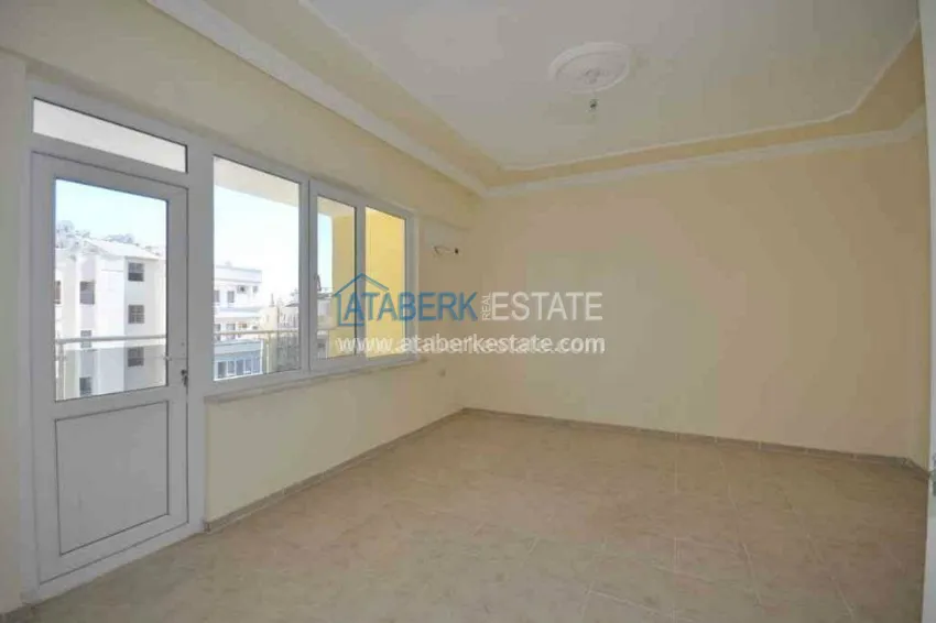 Приобрести 2+1  с частичным видом на море 2 