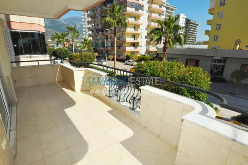 Приобрести Жилой комплекс оригинального дизайна в Махмутларе 4