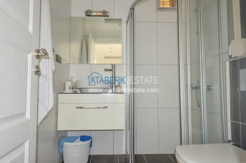 Приобрести Квартира с мебелью на центральной улице Барбарос в 100 метрах от пляжей. 4 