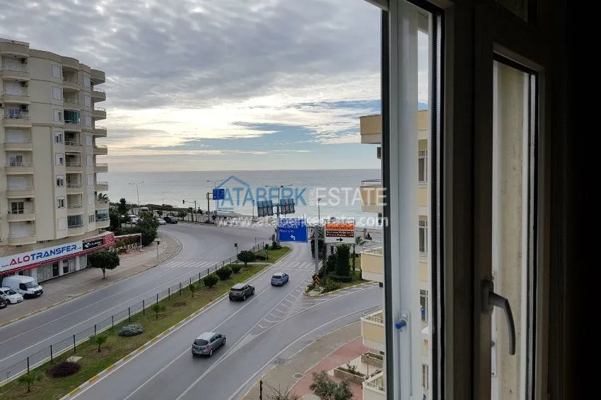 Приобрести  Квартира 3+1 с видом на море на первой линии 5 