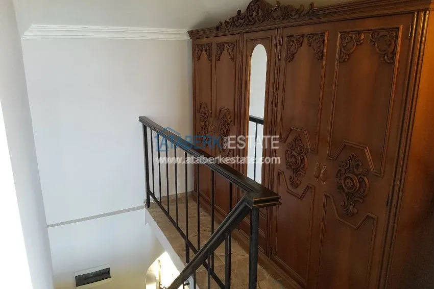 Приобрести Вилла со своим участком земли, с мебелью и техникой, ждет своего хозяина! 10 