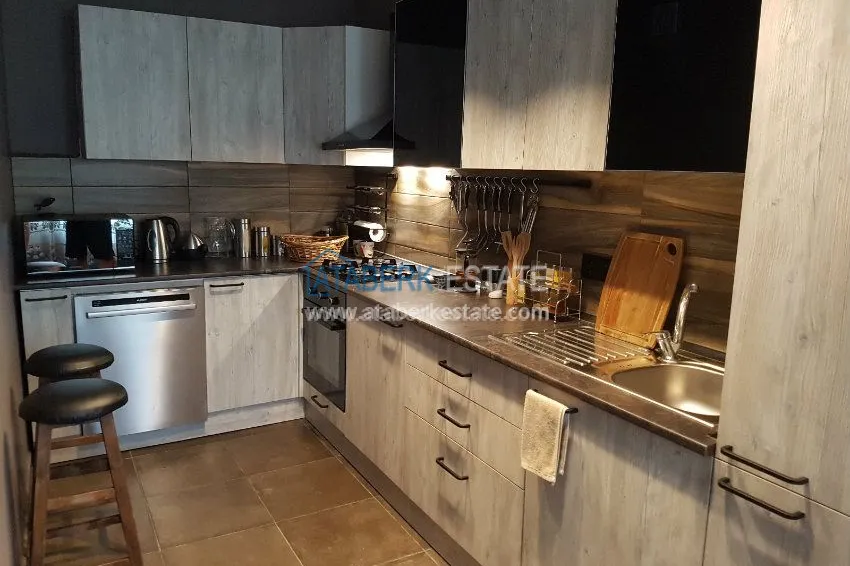 Приобрести Вилла со своим участком земли, с мебелью и техникой, ждет своего хозяина! 15 