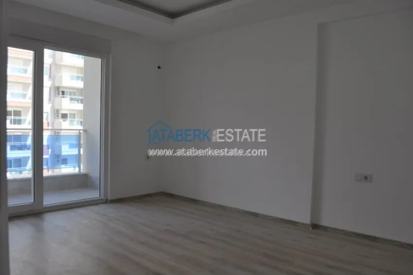 Приобрести Трехкомнатная квартира в современном комплексе Махмутлара 5 