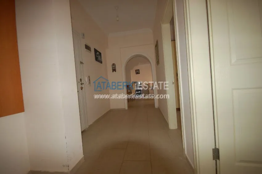 Приобрести Меблированная трехкомнатная квартира в комплексе с бассейном в Алании, 120 м2 8 