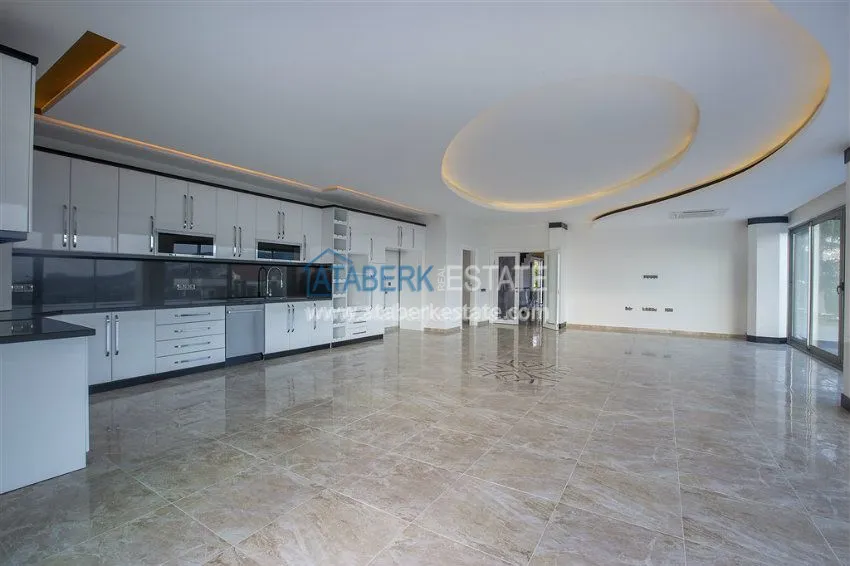 Приобрести Элитный коттедж на побережье Средиземного моря 4 