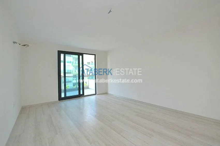 Приобрести Двухкомнатная квартира в комплексе с крытым бассейном район Каргыджак 1 