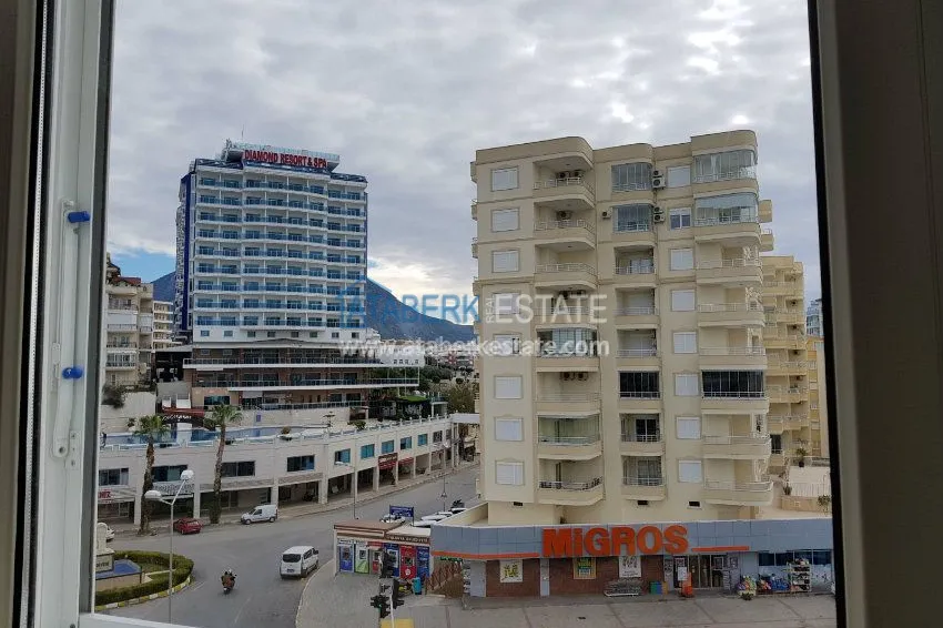 Приобрести  Квартира 3+1 с видом на море на первой линии 18 