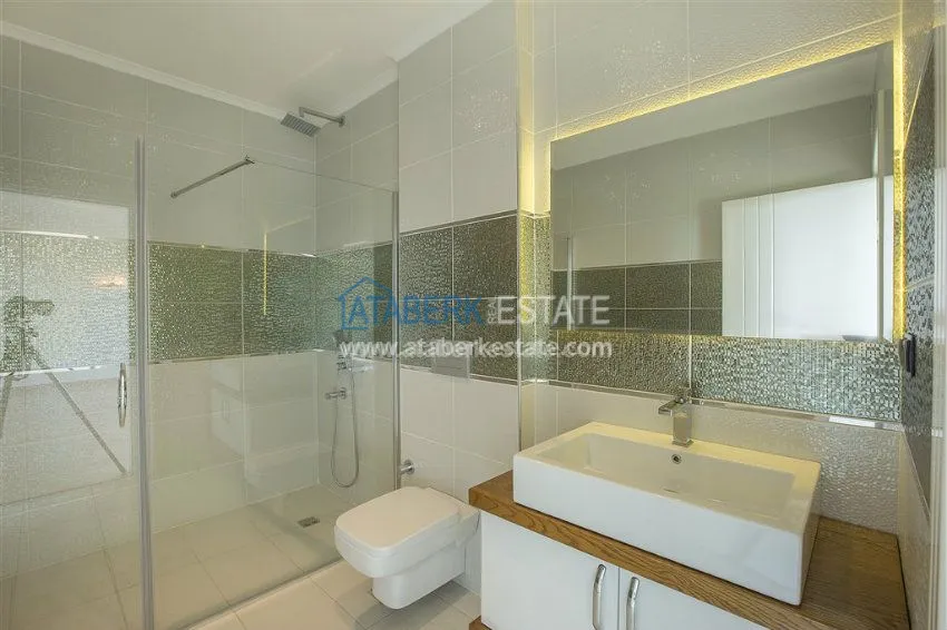 Приобрести Элитный коттедж на побережье Средиземного моря 12 