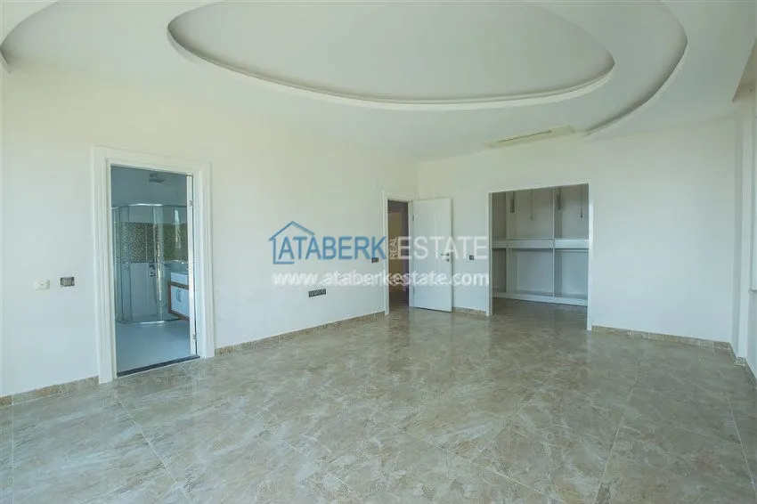 Приобрести Элитный коттедж на побережье Средиземного моря 13 