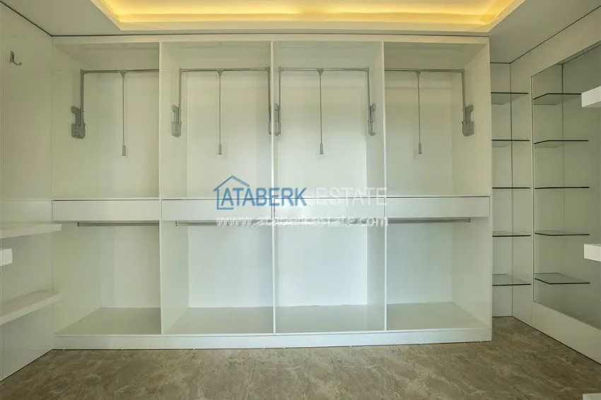 Приобрести Элитный коттедж на побережье Средиземного моря 14 