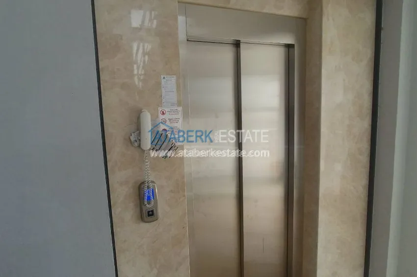 Приобрести Двухуровневая квартира с открытым видом на море в районе Кестель 9 