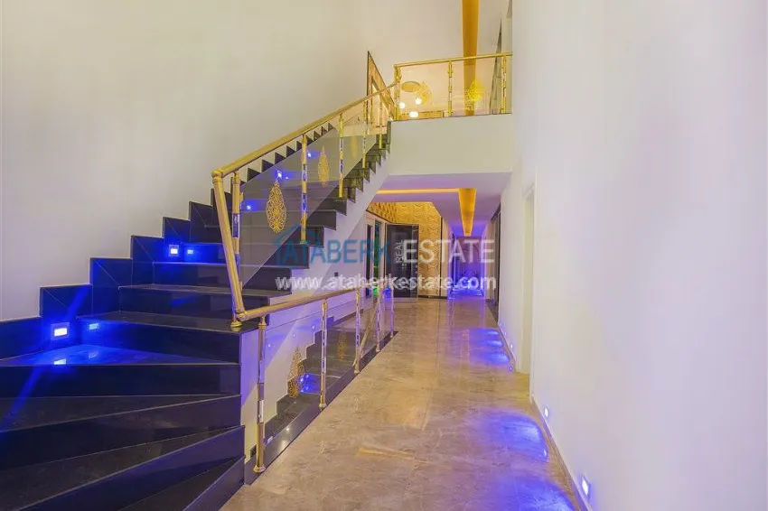 Приобрести Элитный коттедж на побережье Средиземного моря 16 