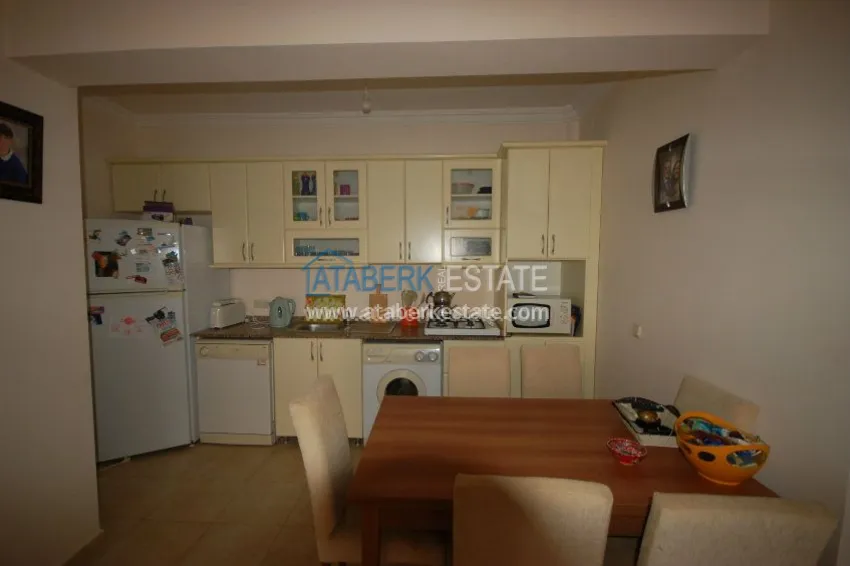 Приобрести Меблированная трехкомнатная квартира в комплексе с бассейном в Алании, 120 м2 9 