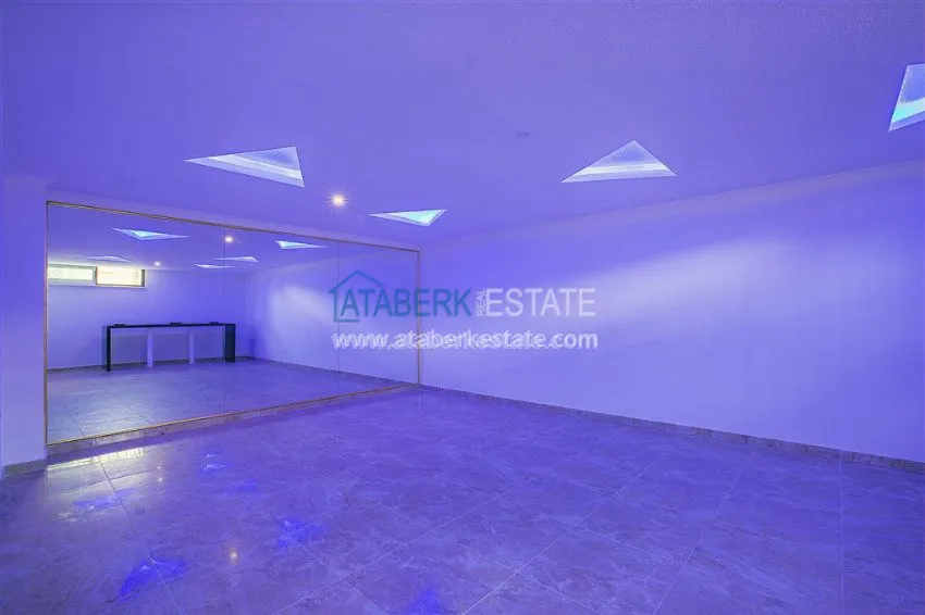 Приобрести Элитный коттедж на побережье Средиземного моря 18 