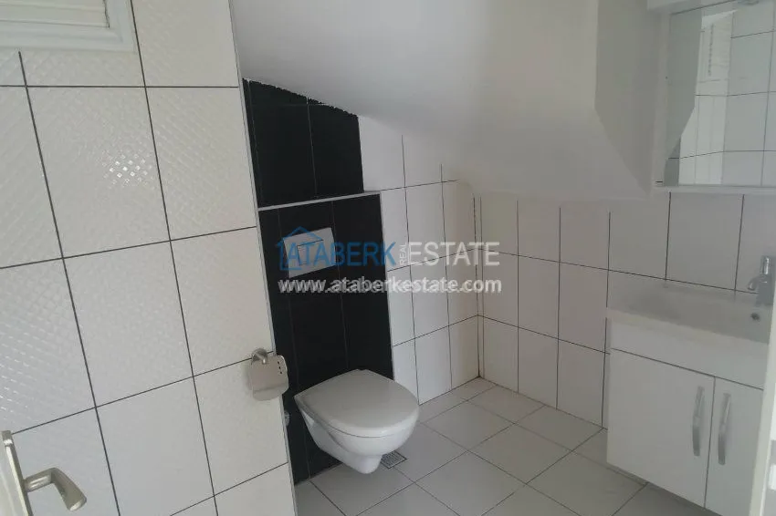 Приобрести Двухуровневая квартира с открытым видом на море в районе Кестель 12 