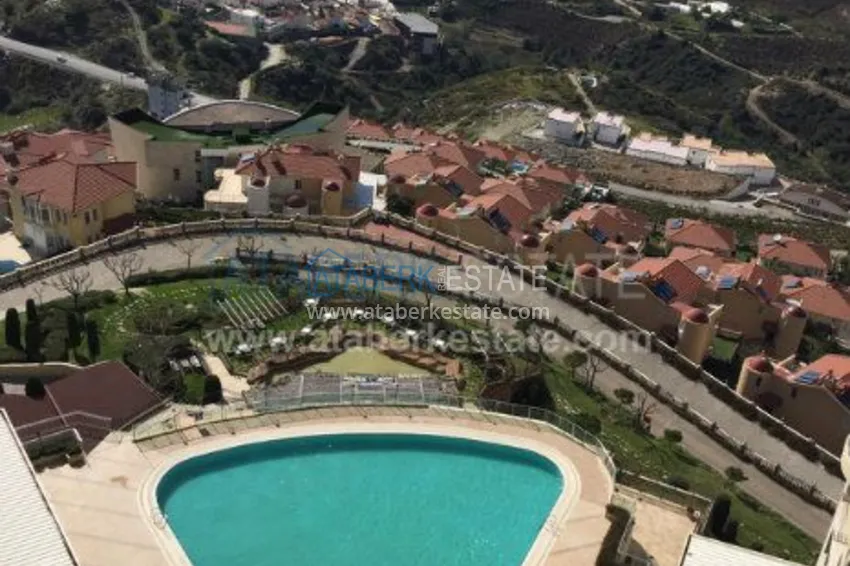 Приобрести Сдается в аренду трехкомнатная квартира с прекрасным видом на территории знаменитого комплекса 7 