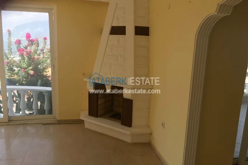 Приобрести Вилла с садом и потрясающим видом, ждет своего нового владельца! 9 