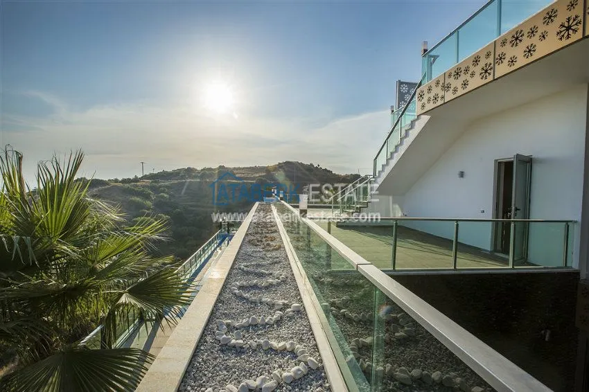 Приобрести Элитный коттедж на побережье Средиземного моря 47 