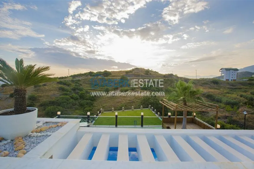 Приобрести Элитный коттедж на побережье Средиземного моря 48 