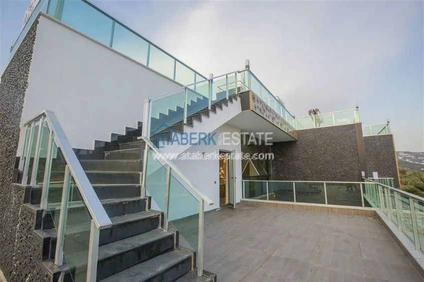 Приобрести Элитный коттедж на побережье Средиземного моря 49 