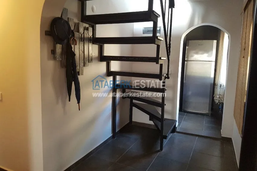 Приобрести Вилла со своим участком земли, с мебелью и техникой, ждет своего хозяина! 28 